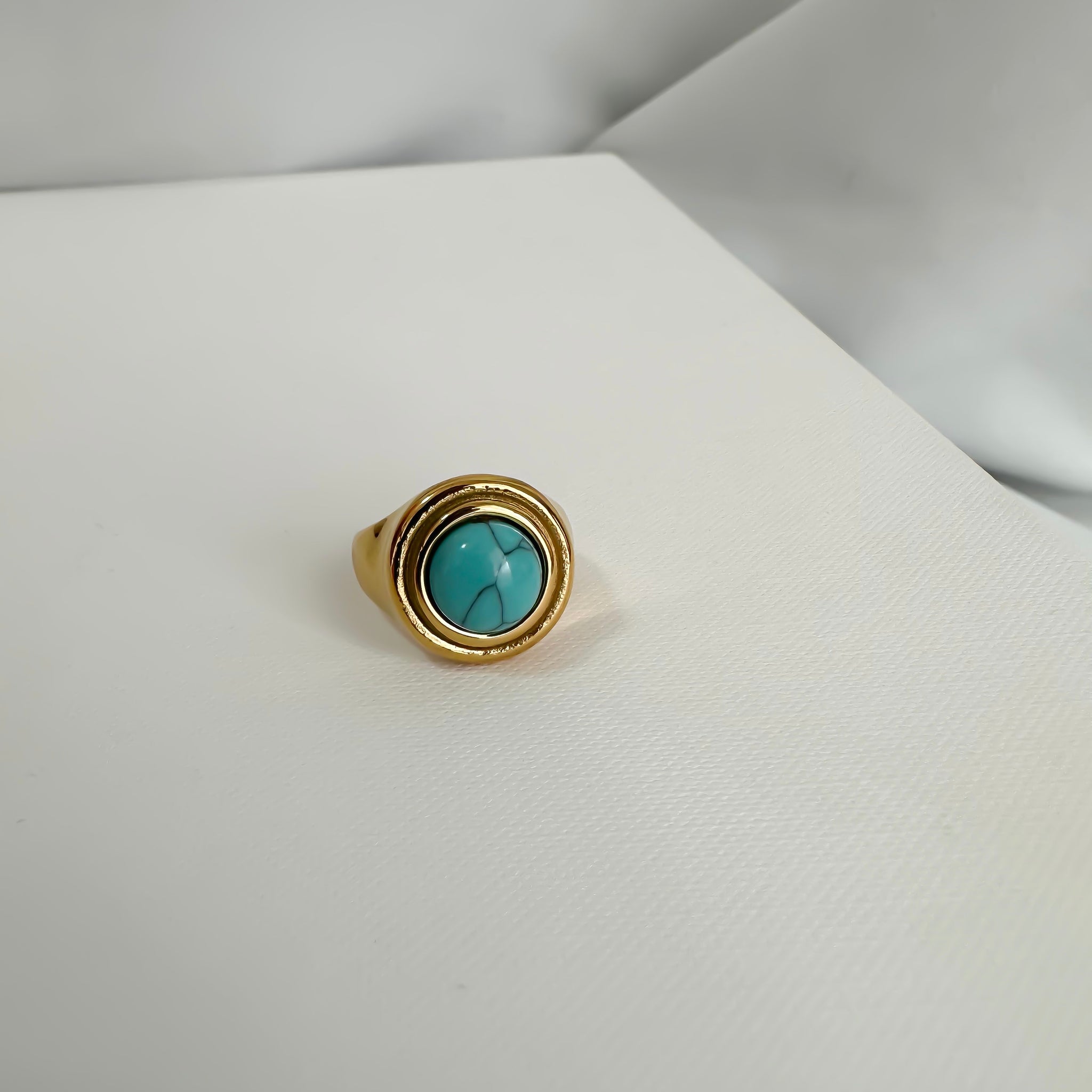 Gauch Stone Ring