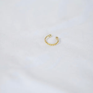 Duroc ear cuff